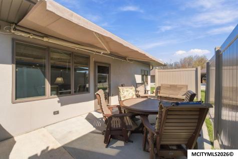535 River Bend Court Mason City IA 50401