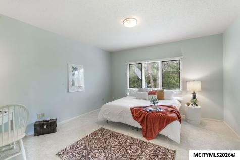2005 Hunters Ridge Drive Mason City IA 50401