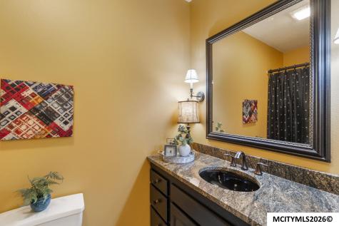 2005 Hunters Ridge Drive Mason City IA 50401