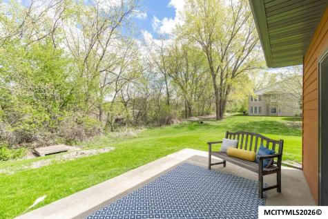 2005 Hunters Ridge Drive Mason City IA 50401