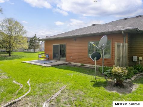 2005 Hunters Ridge Drive Mason City IA 50401