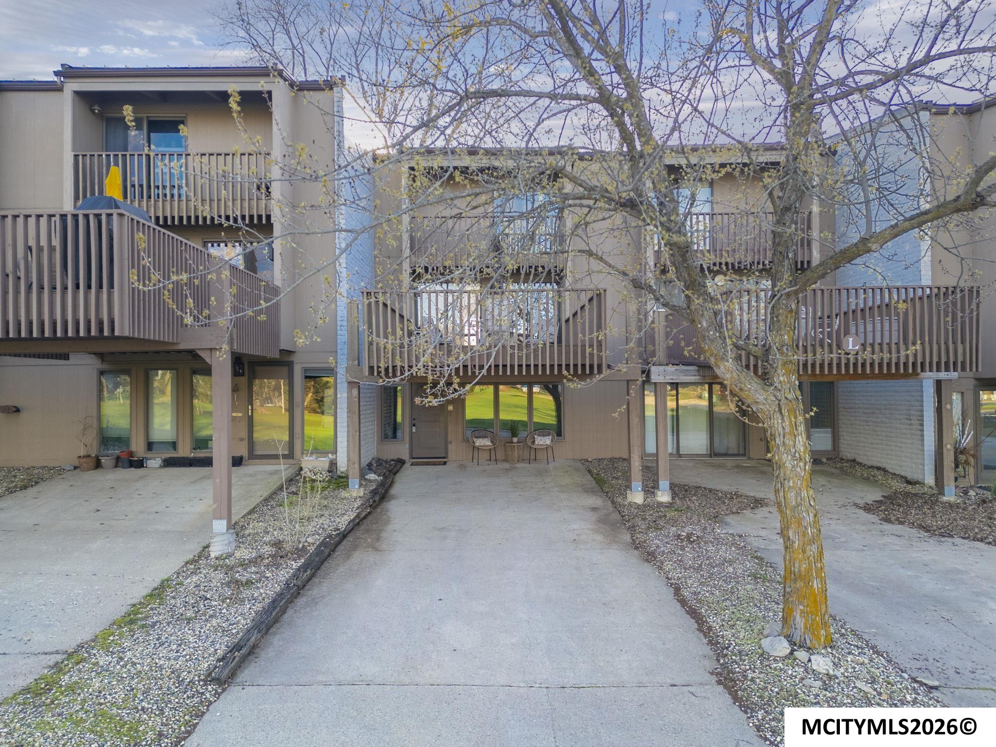 2700 N Shore Drive #L-34 Clear Lake IA 50428