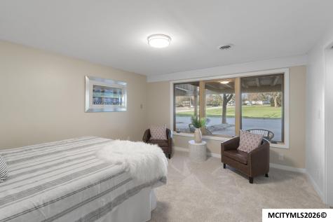 2700 N Shore Drive #L-34 Clear Lake IA 50428