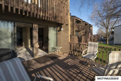 2700 N Shore Drive #L-34 Clear Lake IA 50428