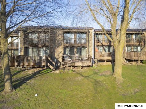 2700 N Shore Drive #L-34 Clear Lake IA 50428
