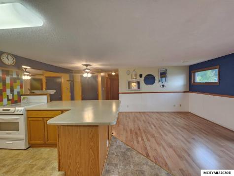 610 Briarstone Dr #B-17 & #B-19 Mason City IA 50401