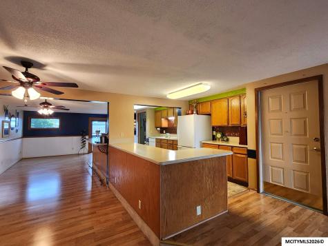 610 Briarstone Dr #B-17 & #B-19 Mason City IA 50401