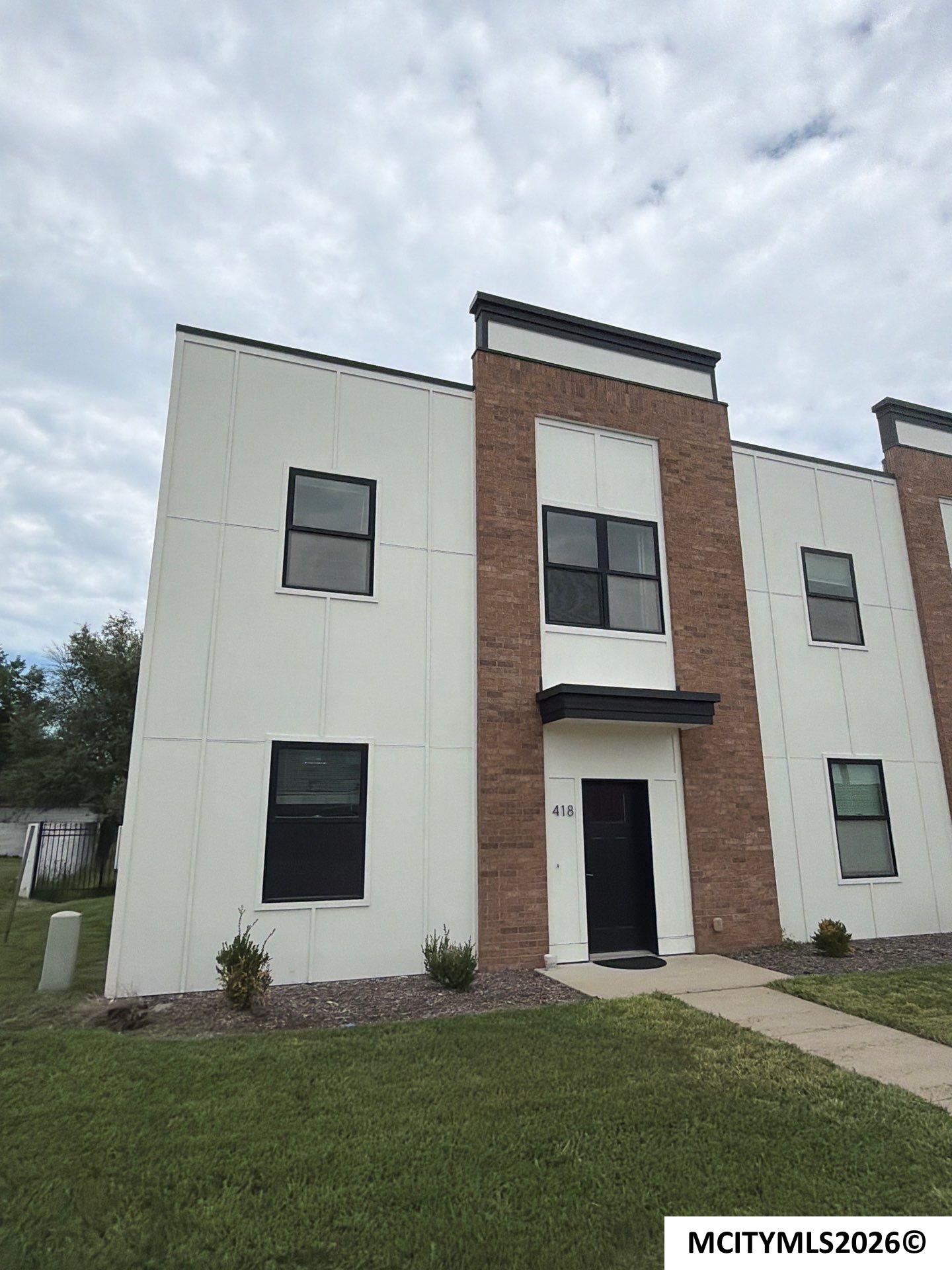 418 4th Street SW Mason City IA 50401