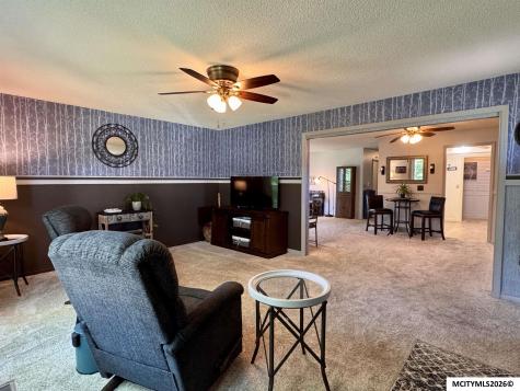 508 S Ohio #A-203 Mason City IA 50401