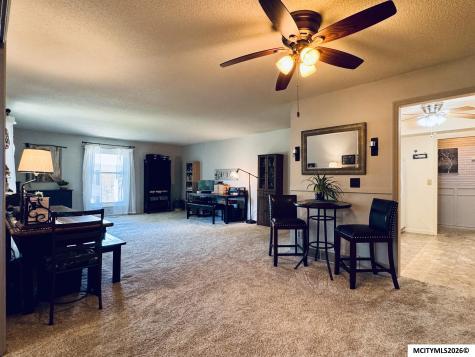 508 S Ohio #A-203 Mason City IA 50401