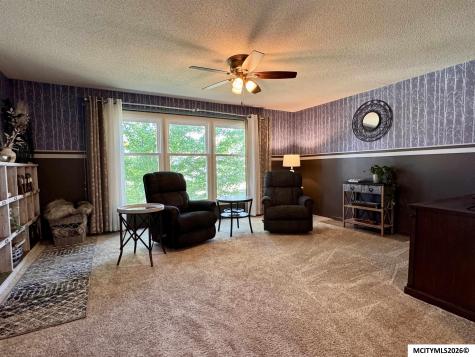 508 S Ohio #A-203 Mason City IA 50401