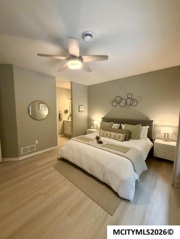 2160 W State Street Mason City IA 50401