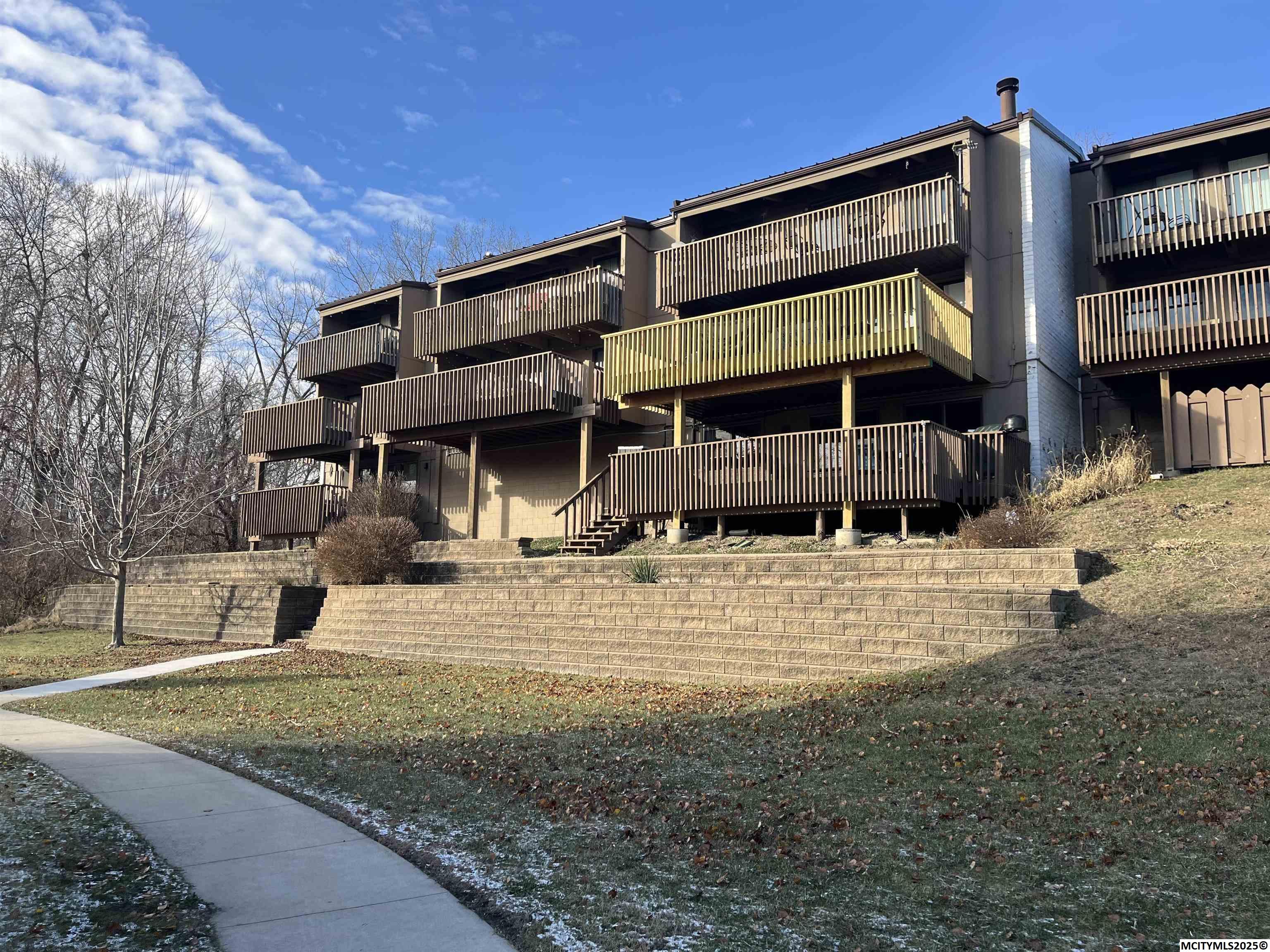 2700 N Shore Drive #G-28 Clear Lake IA 50428