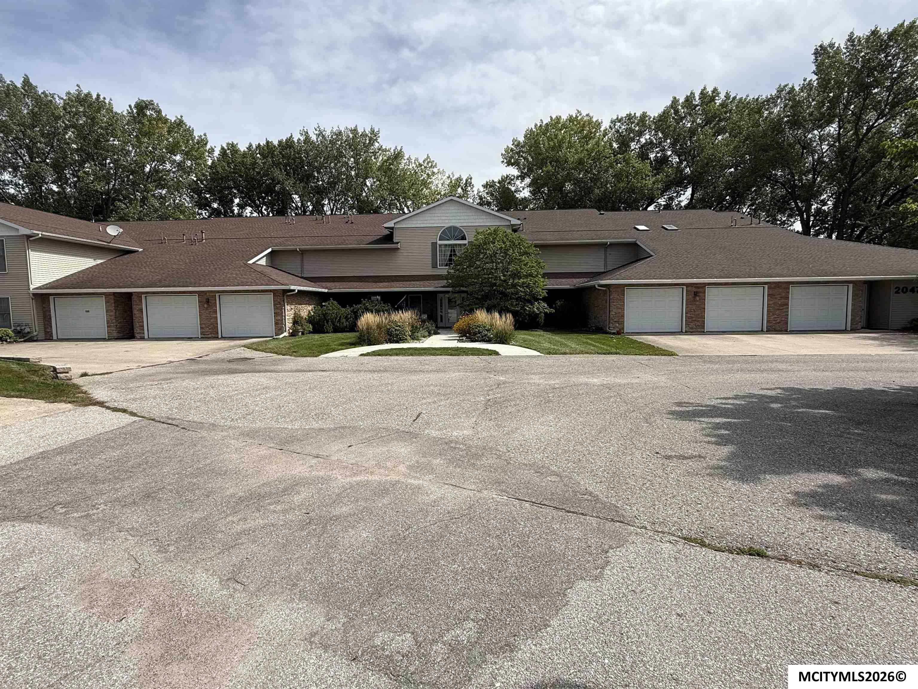 2047 Hunters Ridge Mason City IA 50401