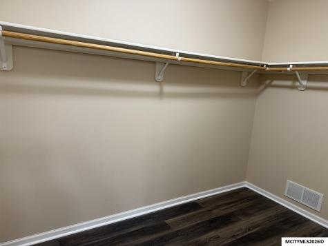 2047 Hunters Ridge Mason City IA 50401