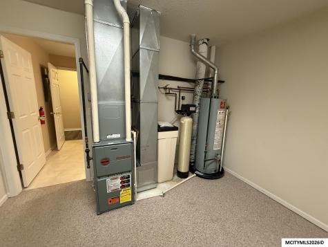 2047 Hunters Ridge Mason City IA 50401