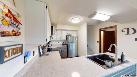 203 B 26th Avenue S Clear Lake IA 50428