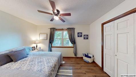 203 B 26th Avenue S Clear Lake IA 50428