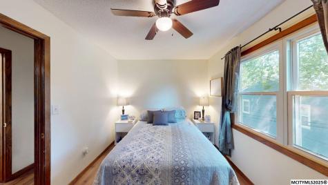 203 B 26th Avenue S Clear Lake IA 50428