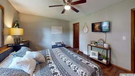 203 B 26th Avenue S Clear Lake IA 50428