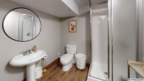 203 B 26th Avenue S Clear Lake IA 50428