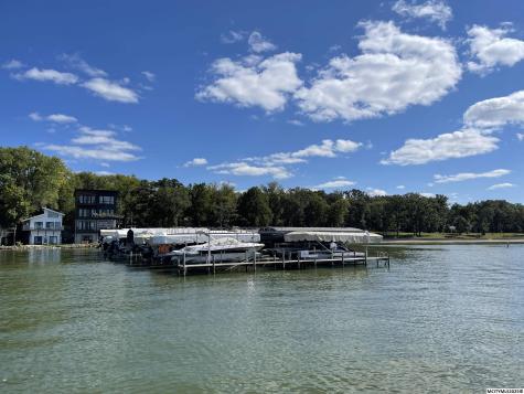 203 B 26th Avenue S Clear Lake IA 50428