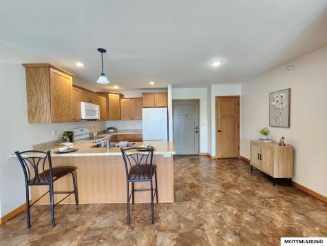809 7th Ave N #301 Clear Lake IA 50428