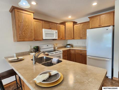 809 7th Ave N #301 Clear Lake IA 50428