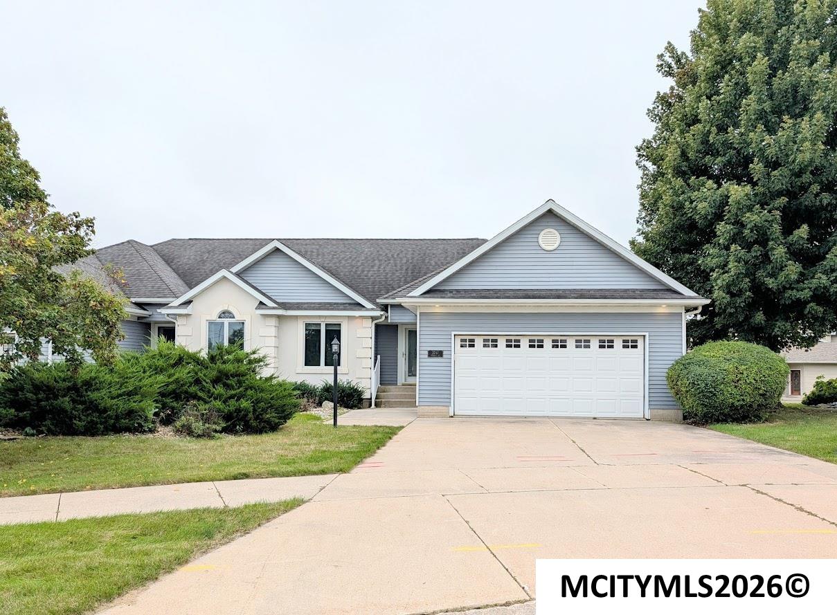 3247 Pinnacle Court Mason City IA 50401