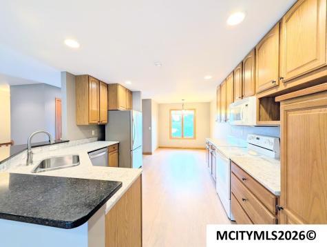 3247 Pinnacle Court Mason City IA 50401