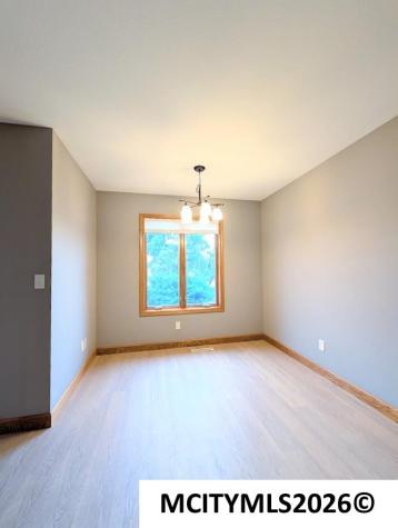3247 Pinnacle Court Mason City IA 50401