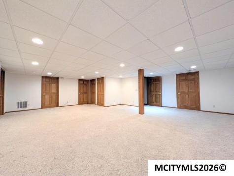 3247 Pinnacle Court Mason City IA 50401