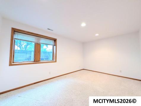 3247 Pinnacle Court Mason City IA 50401