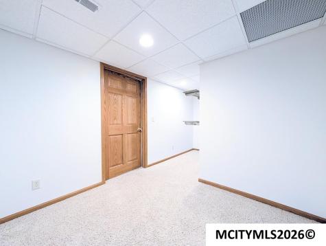 3247 Pinnacle Court Mason City IA 50401