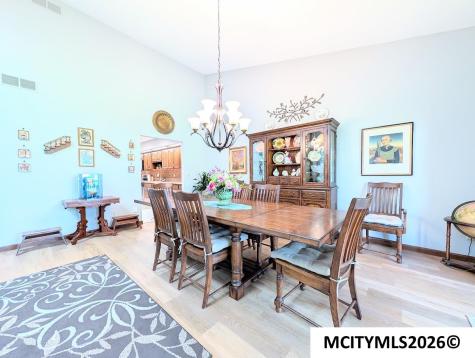 48 N Willowgreen Court Mason City IA 50401
