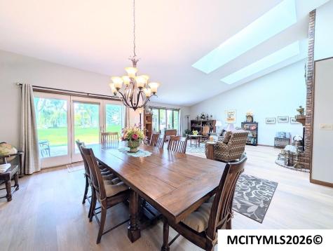48 N Willowgreen Court Mason City IA 50401