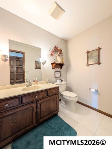 48 N Willowgreen Court Mason City IA 50401