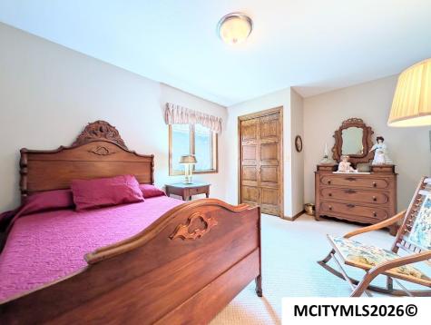 48 N Willowgreen Court Mason City IA 50401