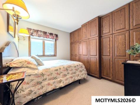 48 N Willowgreen Court Mason City IA 50401