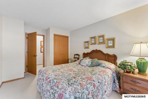 361 S Pennsylvania Avenue Mason City IA 50401