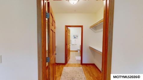 805 3rd Avenue S Clear Lake IA 50428