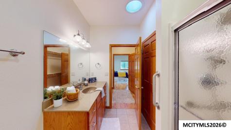 805 3rd Avenue S Clear Lake IA 50428