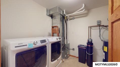 805 3rd Avenue S Clear Lake IA 50428