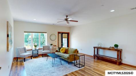 805 3rd Avenue S Clear Lake IA 50428