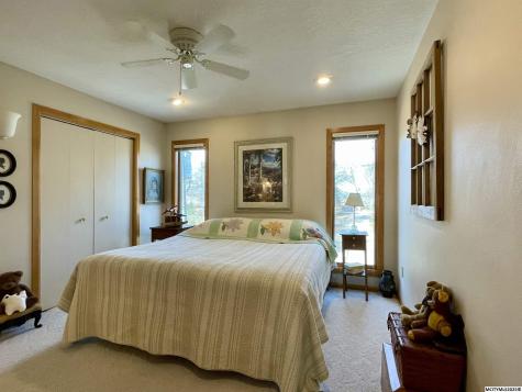 414 E Lake Street #3 Ventura IA 50482