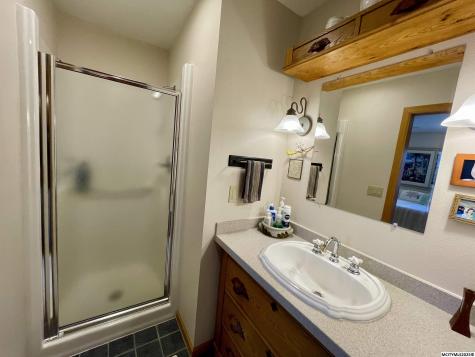 414 E Lake Street #3 Ventura IA 50482