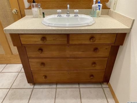 414 E Lake Street #3 Ventura IA 50482