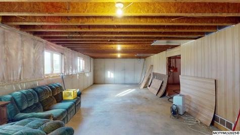 227 Westview Drive S Rockwell IA 50469