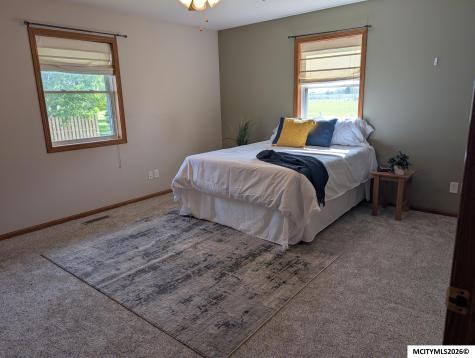 227 Westview Drive S Rockwell IA 50469