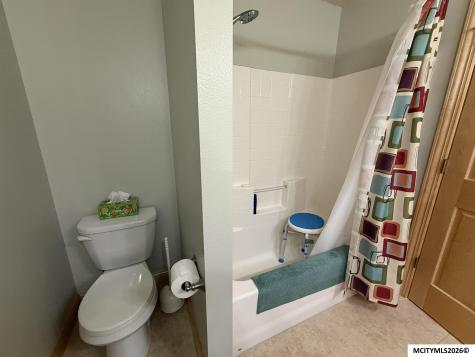 2175 Hunters Ridge Mason City IA 50401